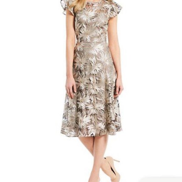 ANTONIO MELANI Dresses & Skirts - Antonio Melani Metallic Gold Floral Jacquard Dress | Size 10